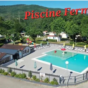 Chalet Pour 5 Personnes équipé Sur Emplacement Ombragé Camping Foix