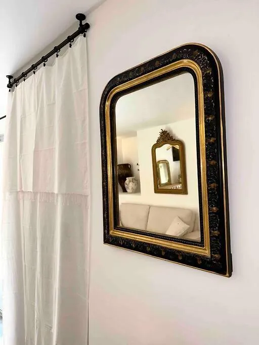Lou Paseo : Appartement Brocante Centre Historique L'Isle-sur-la-Sorgue 0*,  France