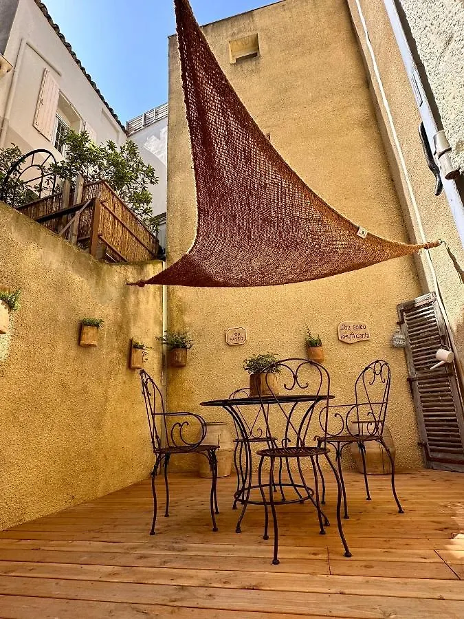 Lou Paseo : Appartement Brocante Centre Historique L'Isle-sur-la-Sorgue
